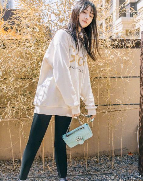 极品女配在线吃瓜书包网,在线吃瓜，书包网独家揭秘