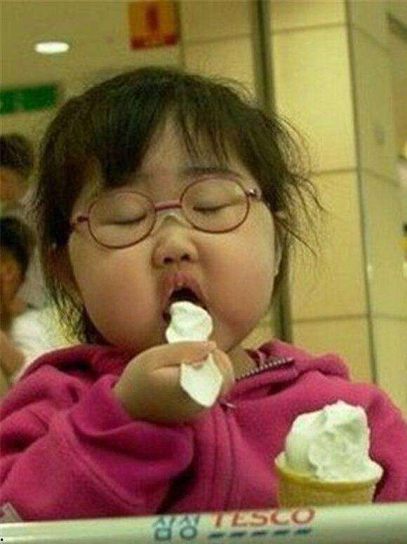 网红吃瓜胖子图片搞笑版